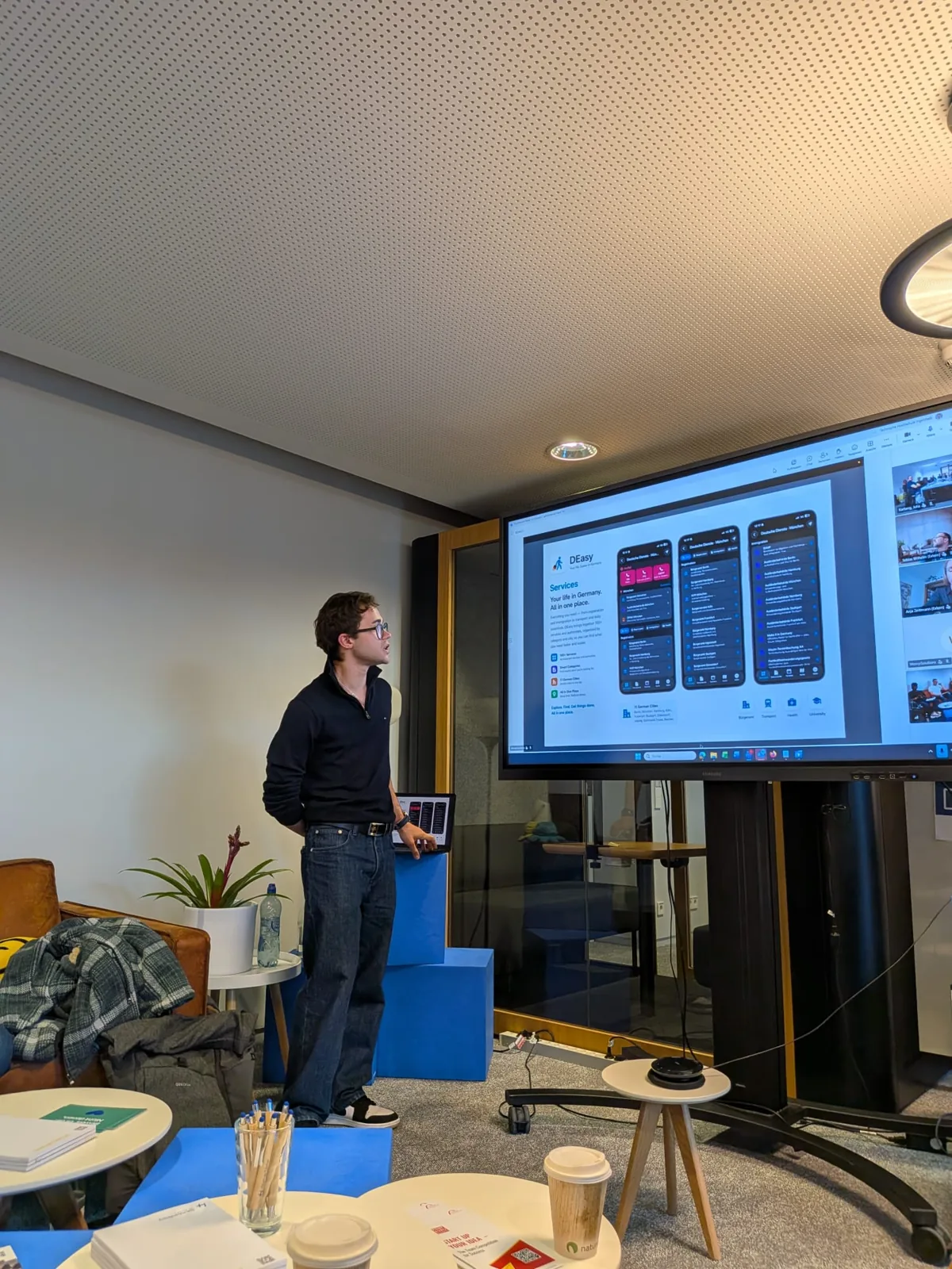 Presenting DEasy Services live